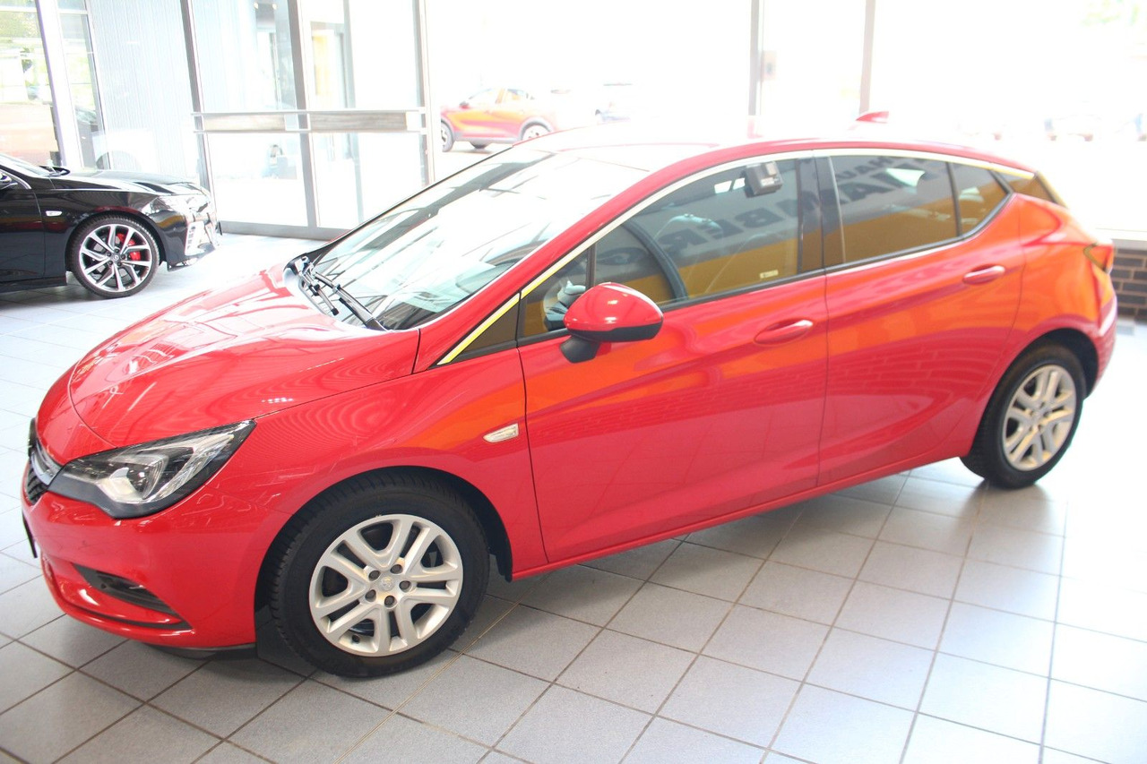 Opel Astra K Lim. Innovation Navi Voll-LED Kamera - Berline: photos 5 Opel Astra K Lim. Innovation Navi Voll-LED Kamera - Berline: photos 5