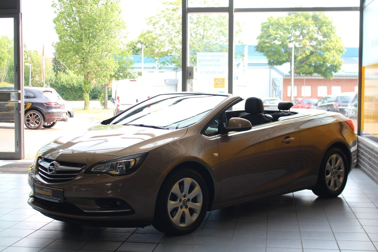 Opel Cascada Innovation AT Sitz- & Lenkradhzg BiXenon - Cabriolet: photos 4 Opel Cascada Innovation AT Sitz- & Lenkradhzg BiXenon - Cabriolet: photos 4
