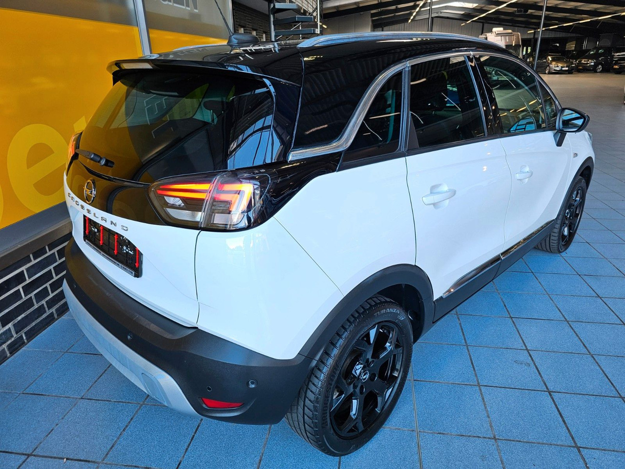 Opel Crossland 1.2 AT Ultimate Navi Kamera LED HuD - Berline: photos 3 Opel Crossland 1.2 AT Ultimate Navi Kamera LED HuD - Berline: photos 3