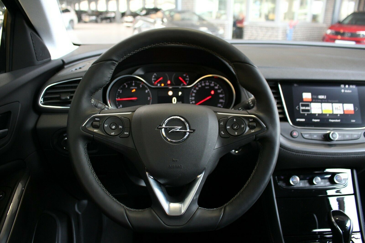 SUV Opel Grandland X Ultimate Leder 360°Kamera DAB: photos 15