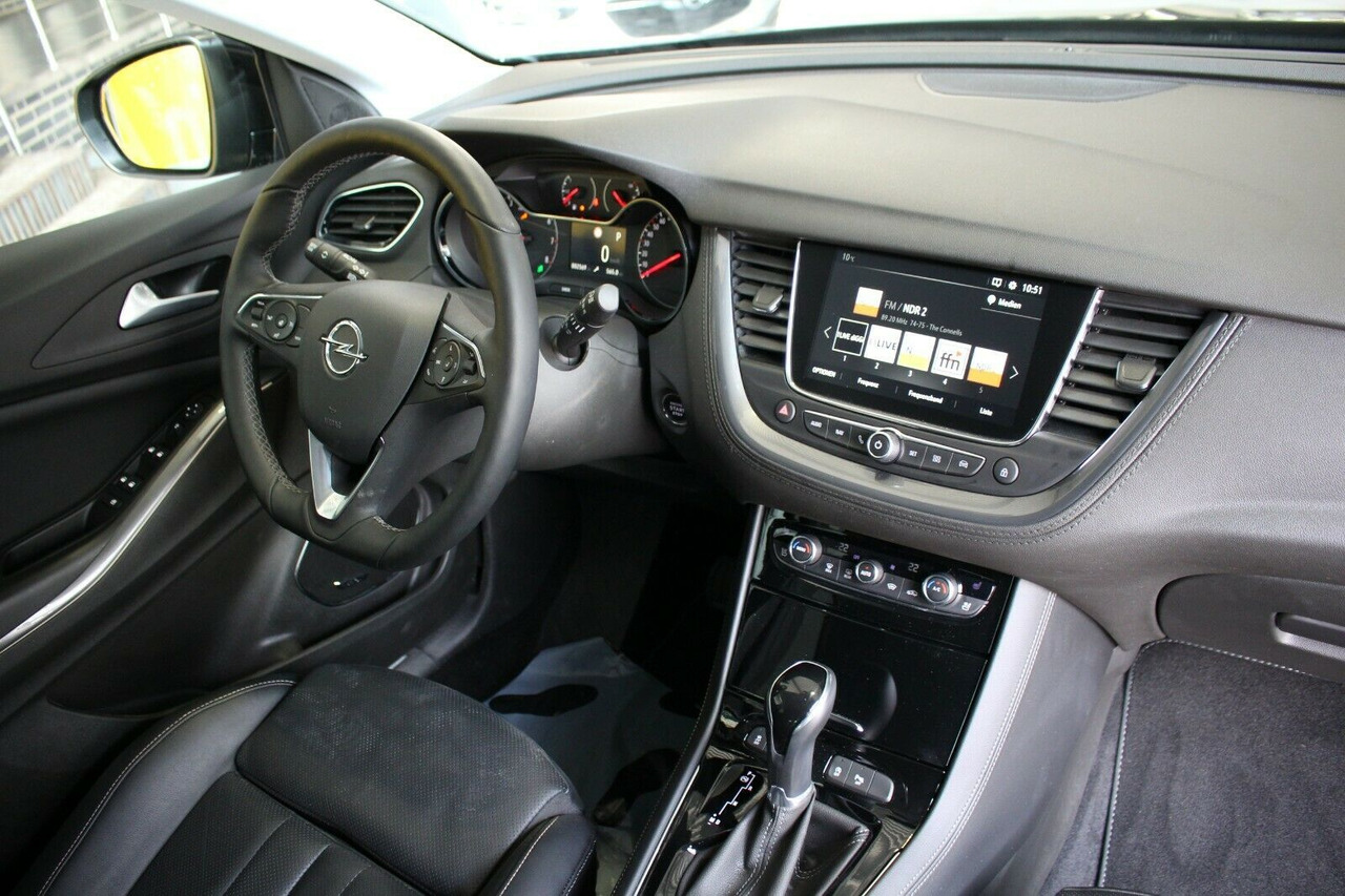 SUV Opel Grandland X Ultimate Leder 360°Kamera DAB: photos 8