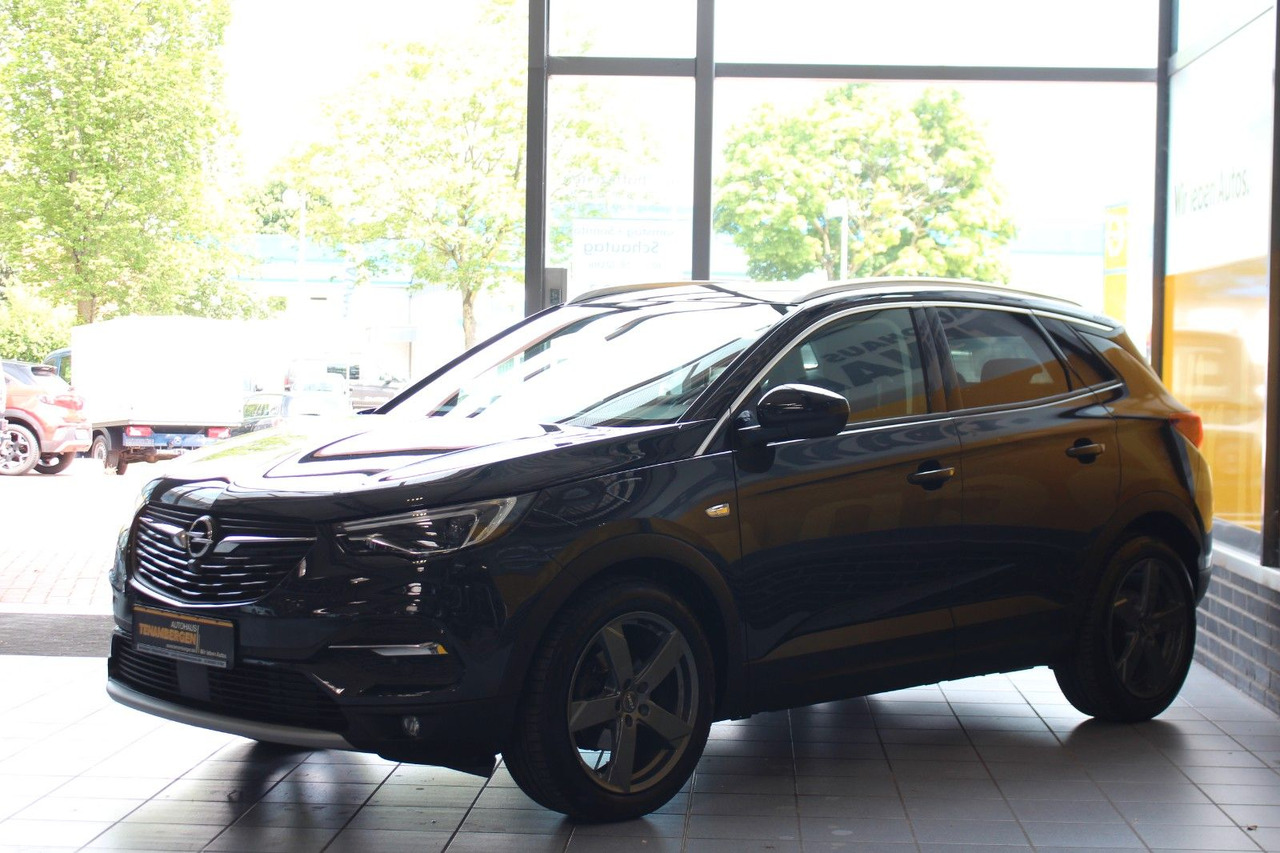 Opel Grandland X Ultimate Leder Navi Sitzlüftung AHK - SUV: photos 4 Opel Grandland X Ultimate Leder Navi Sitzlüftung AHK - SUV: photos 4