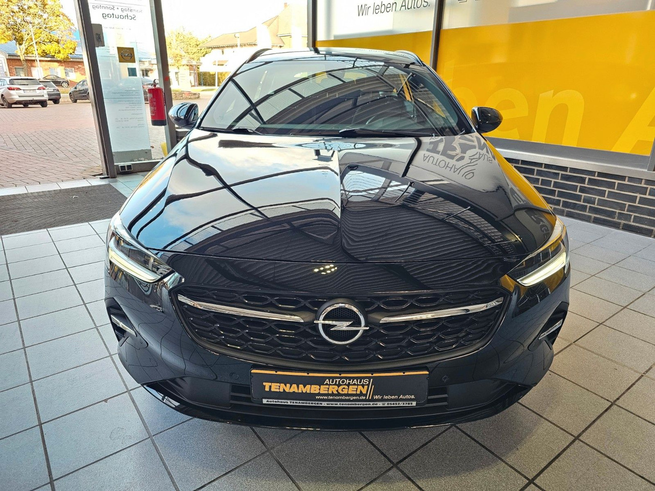 Opel Insignia B ST SHZ LHzg Carplay PDC Spurassistent - Voiture break: photos 2 Opel Insignia B ST SHZ LHzg Carplay PDC Spurassistent - Voiture break: photos 2