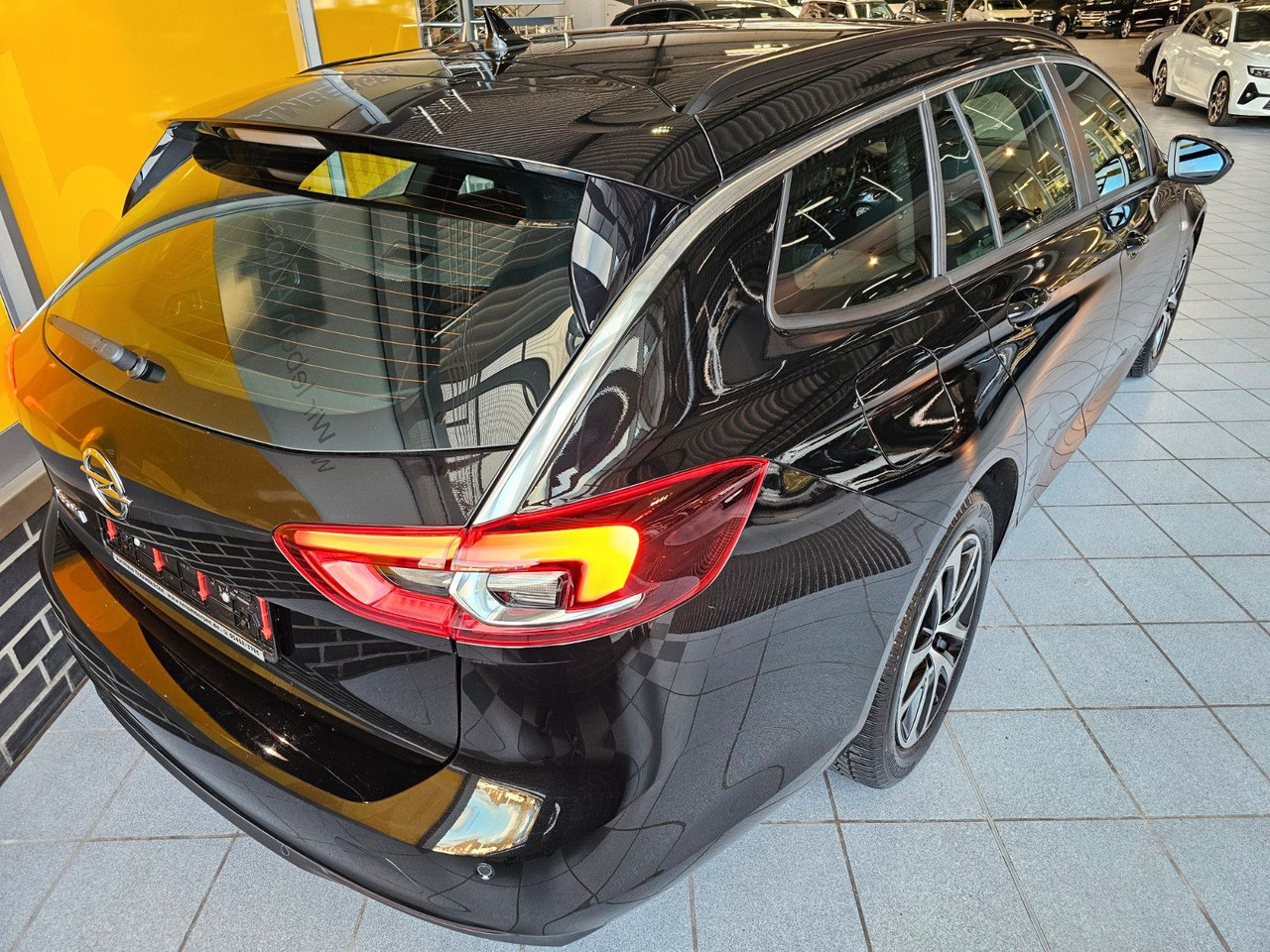 Opel Insignia B ST SHZ LHzg Carplay PDC Spurassistent - Voiture break: photos 3 Opel Insignia B ST SHZ LHzg Carplay PDC Spurassistent - Voiture break: photos 3
