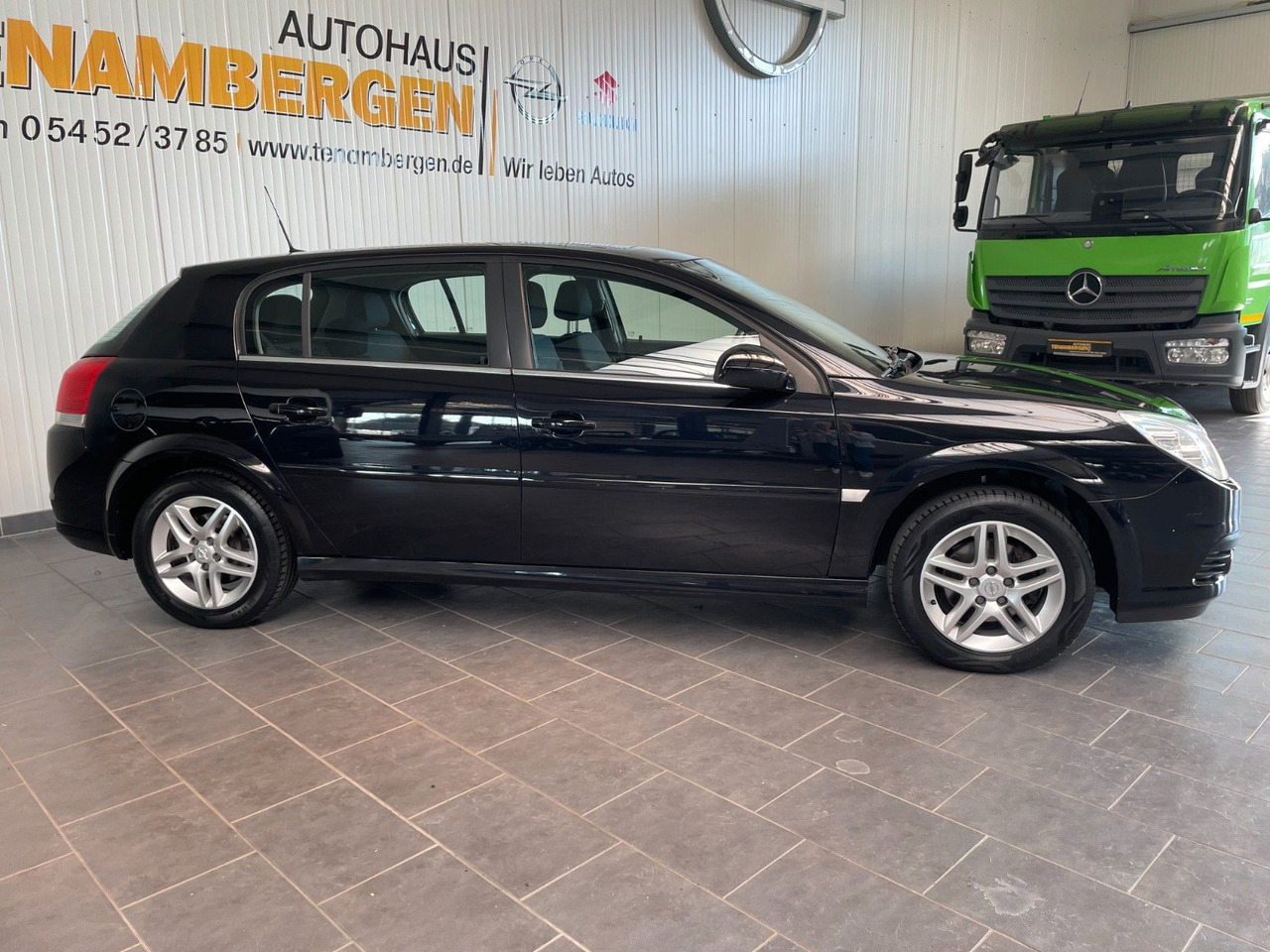 Opel Signum Edition Bluetooth Navi Automatik - Voiture break: photos 2 Opel Signum Edition Bluetooth Navi Automatik - Voiture break: photos 2