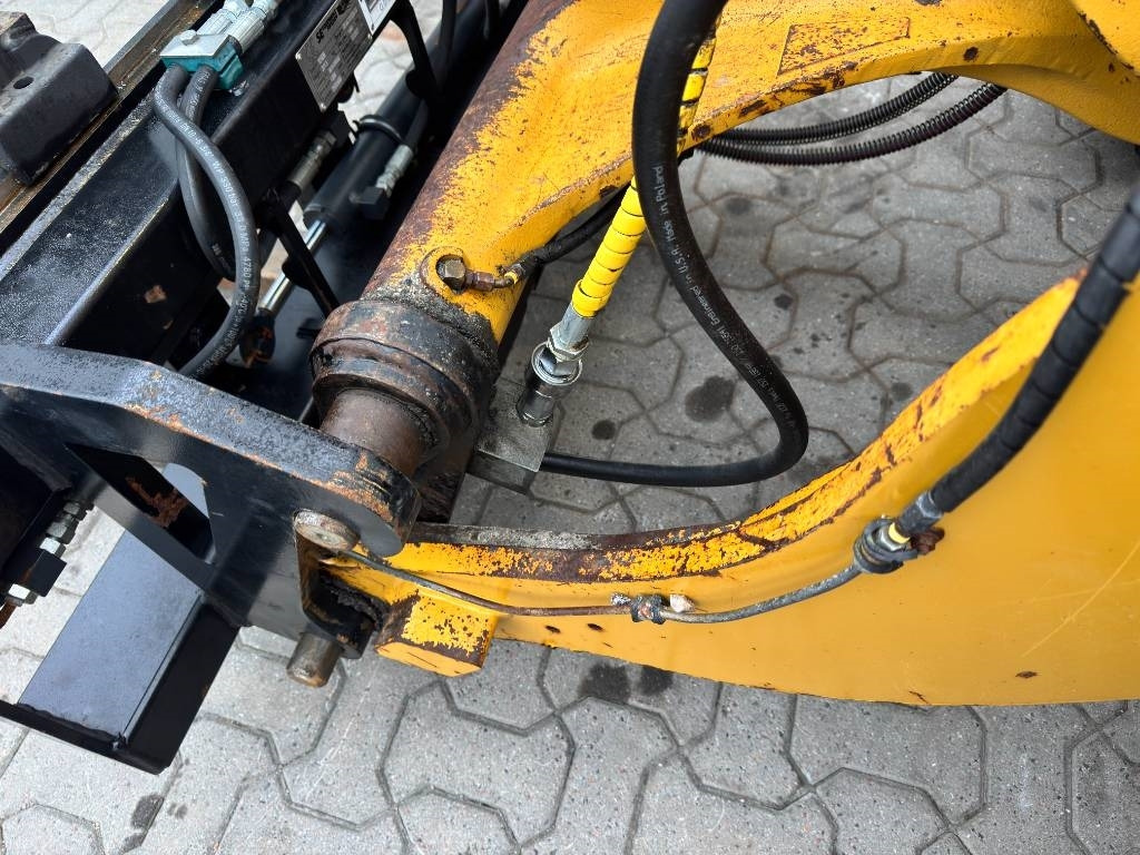CAT 906M 35 km/h - Chargeuse sur pneus: photos 4 CAT 906M 35 km/h - Chargeuse sur pneus: photos 4