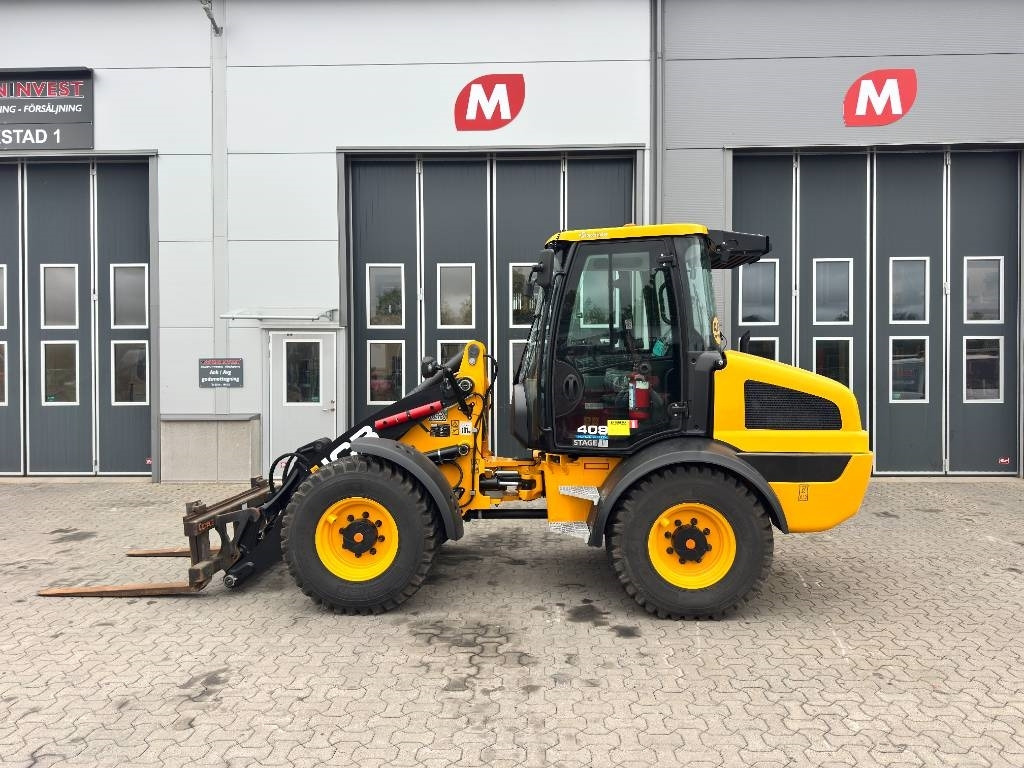 JCB 409 - Chargeuse sur pneus: photos 1 JCB 409 - Chargeuse sur pneus: photos 1