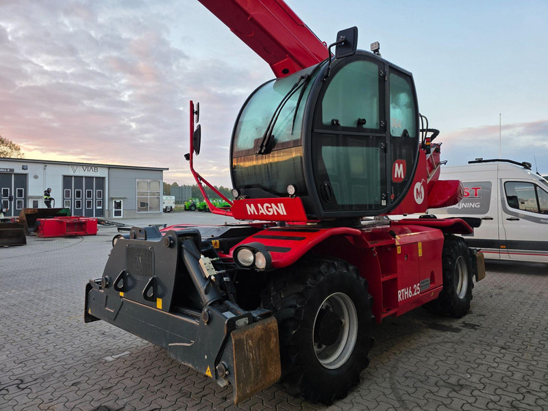 MAGNI RTH 6.25 - Chariot télescopique: photos 3 MAGNI RTH 6.25 - Chariot télescopique: photos 3