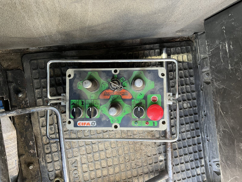 Volvo FL12 - crédit-bail Volvo FL12: photos 9