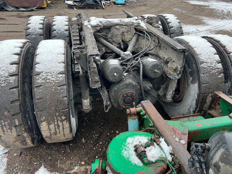 Volvo RT26410HV - Essieu arrière: photos 3 Volvo RT26410HV - Essieu arrière: photos 3