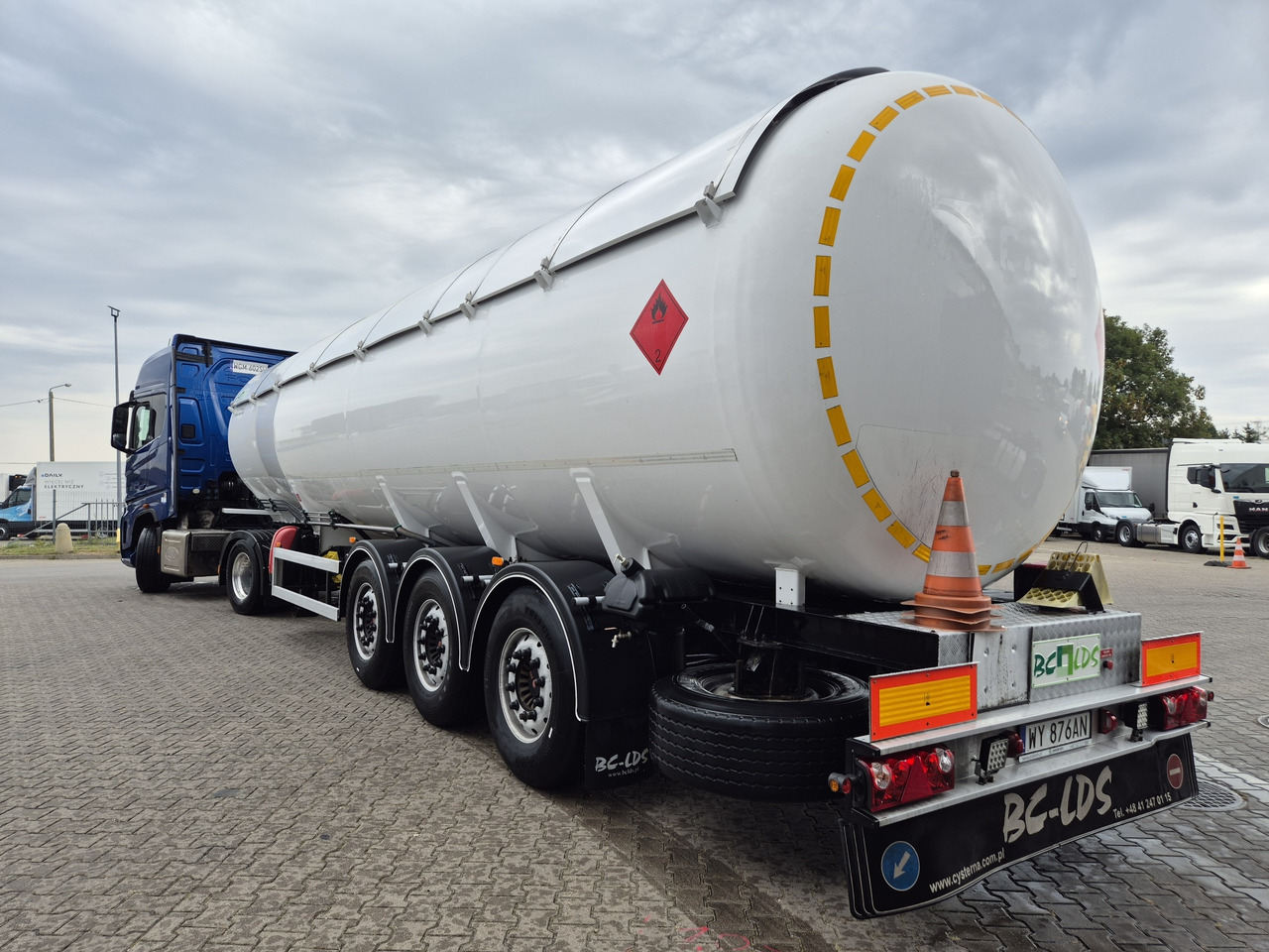 BC-LDS EMERSON/ propane/ butane/ lpg/ gpl - Semi-remorque citerne: photos 2 BC-LDS EMERSON/ propane/ butane/ lpg/ gpl - Semi-remorque citerne: photos 2