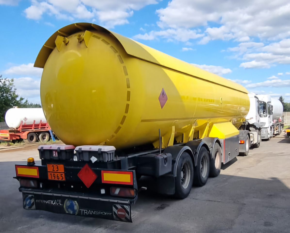 STOKOTA LPG/ PROPANE/ BUTANE - Semi-remorque citerne: photos 1 STOKOTA LPG/ PROPANE/ BUTANE - Semi-remorque citerne: photos 1