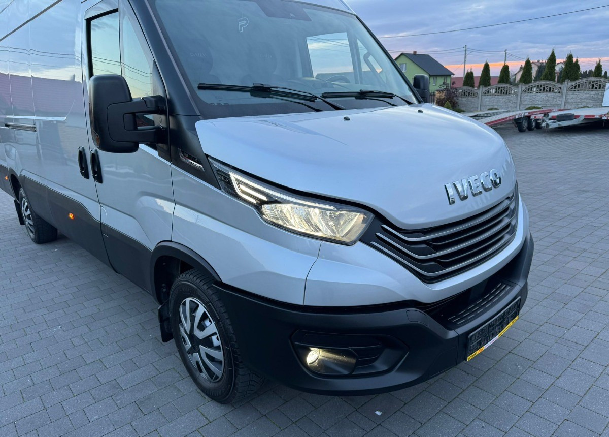 Iveco Maxi 3.0 Himatic 210ps. Salon Polska Hi-matic 210ps Ful Wypas - Fourgon utilitaire: photos 3 Iveco Maxi 3.0 Himatic 210ps. Salon Polska Hi-matic 210ps Ful Wypas - Fourgon utilitaire: photos 3