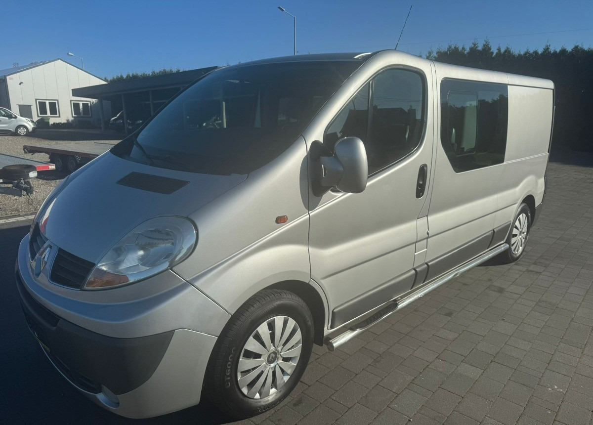 Renault Trafic 2.5 150ps 5- osobowy Doka Stan B. Dobry - Utilitaire double cabine: photos 5 Renault Trafic 2.5 150ps 5- osobowy Doka Stan B. Dobry - Utilitaire double cabine: photos 5