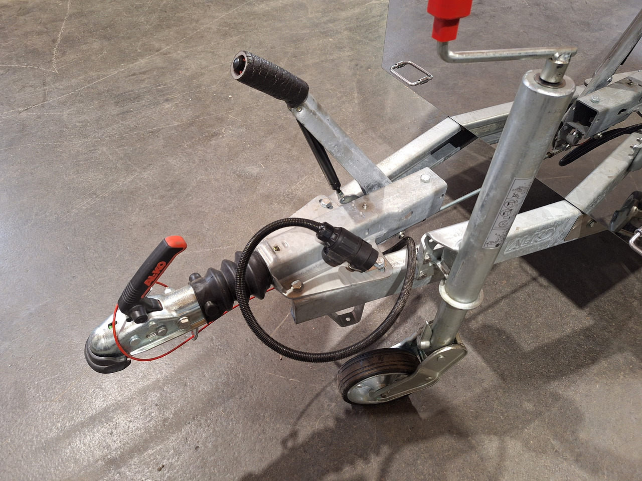 Remorque magasin neuf Deli Star Trailer American 6000 - EU Standards: photos 8 Remorque magasin neuf Deli Star Trailer American 6000 - EU Standards: photos 8