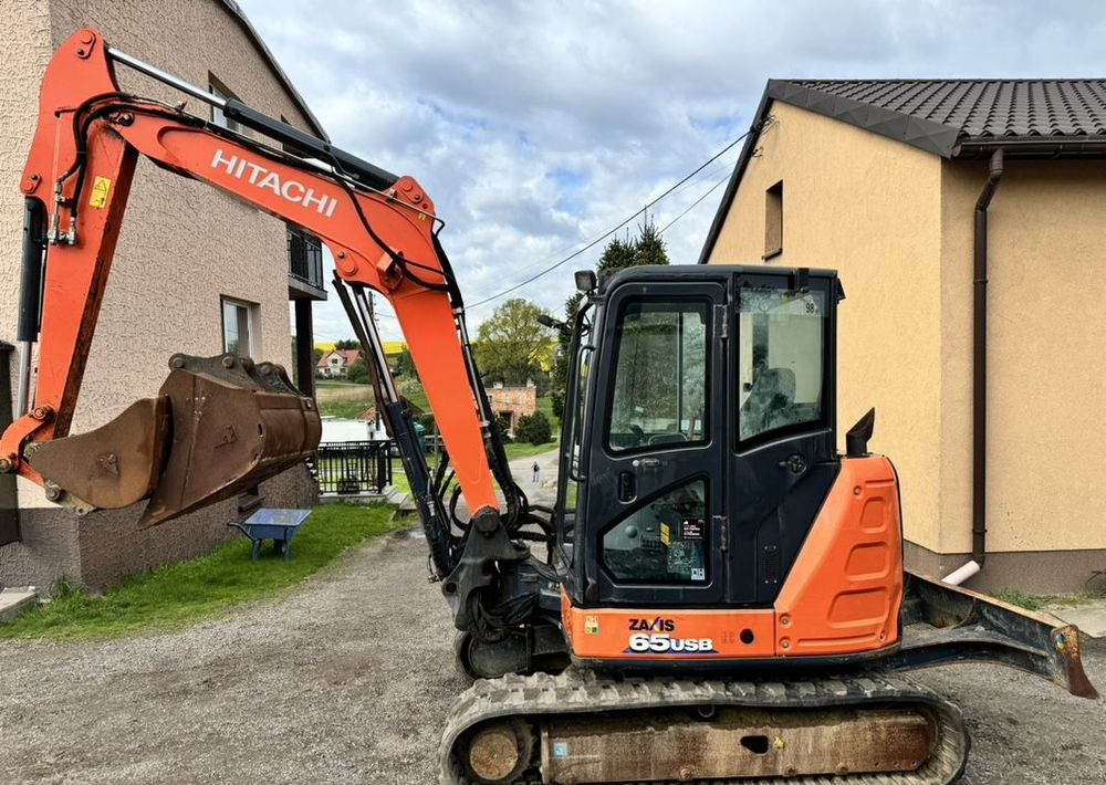 Hitachi ZX65USB-6 CLR - Pelle sur chenille: photos 2 Hitachi ZX65USB-6 CLR - Pelle sur chenille: photos 2