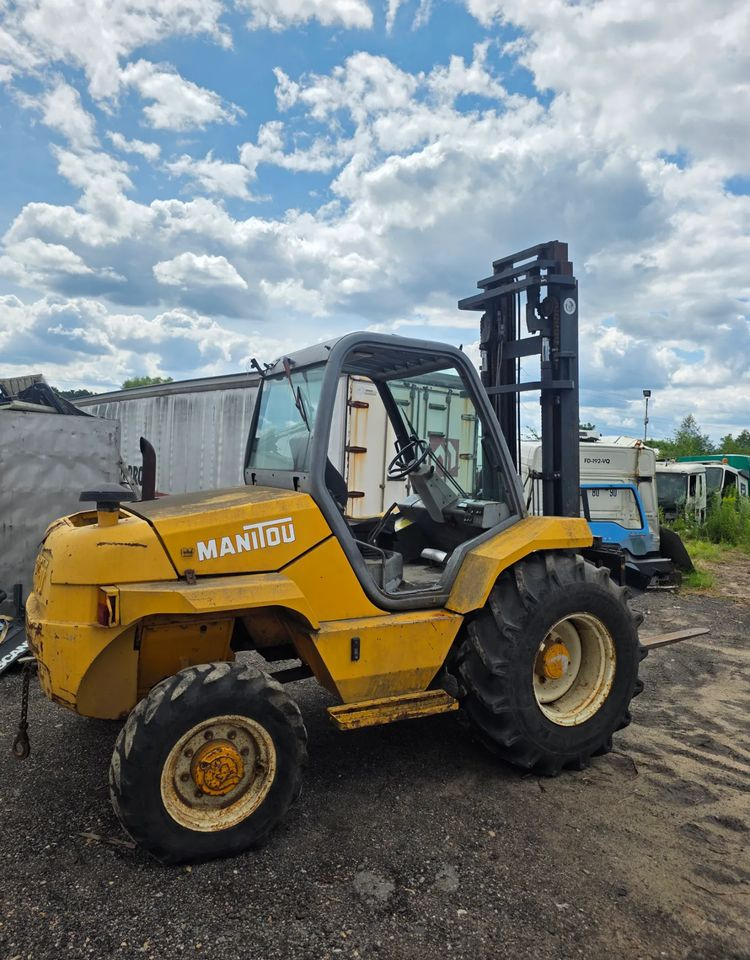 Manitou M26.4 Terenowy 4x4 5,5m - Chariot tout terrain: photos 5 Manitou M26.4 Terenowy 4x4 5,5m - Chariot tout terrain: photos 5