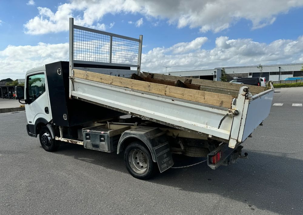 Nissan NT400 - Camion benne: photos 3 Nissan NT400 - Camion benne: photos 3