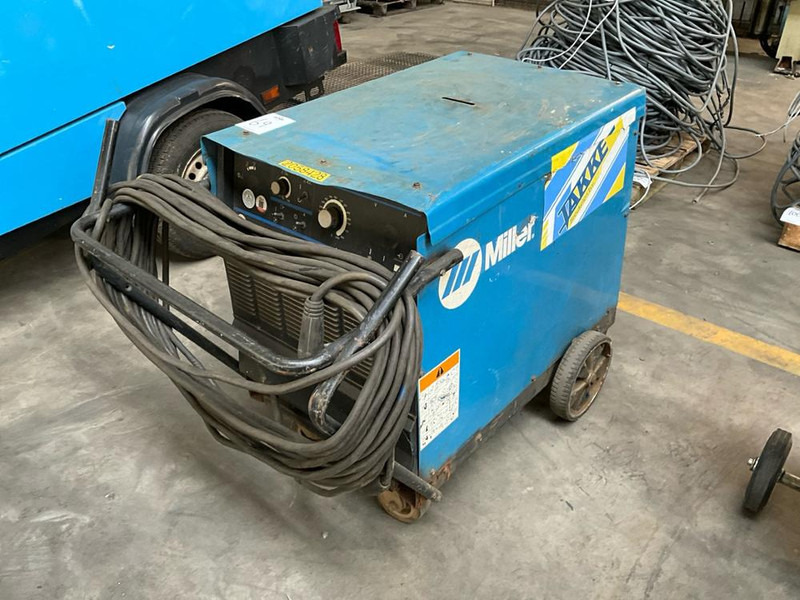 Engins de chantier Miller Gold Star 852: photos 1