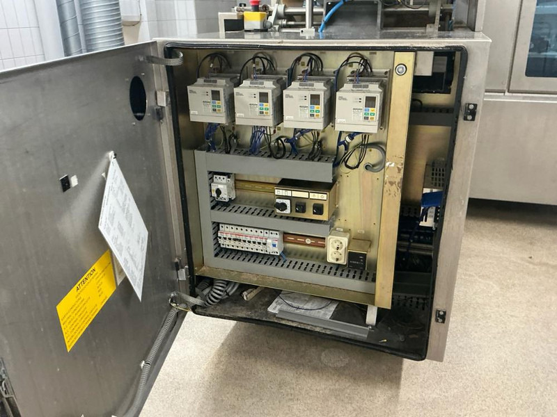 Machine d'emballage et de conditionnement Tetra Pak Cardboard Packer: photos 13 Machine d'emballage et de conditionnement Tetra Pak Cardboard Packer: photos 13