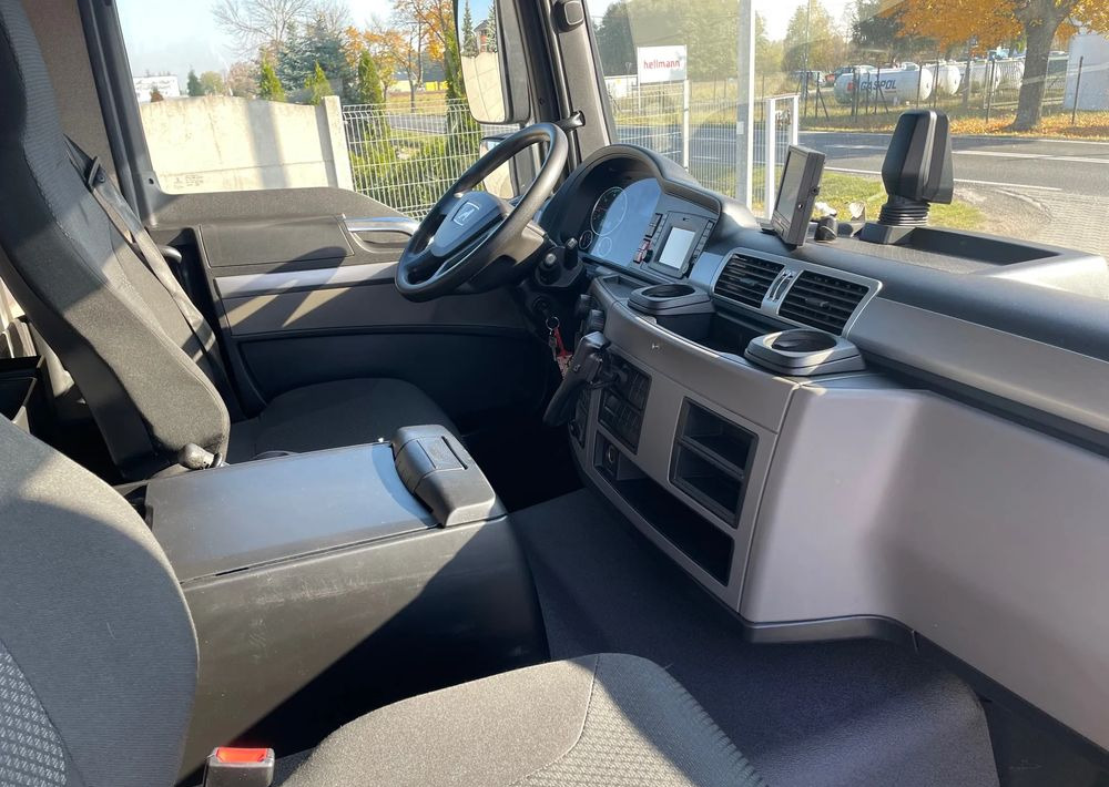 MAN TGL 12.250 - Camion fourgon: photos 5 MAN TGL 12.250 - Camion fourgon: photos 5
