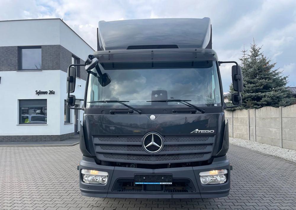 Mercedes-Benz 1218 - Camion à rideaux coulissants: photos 3 Mercedes-Benz 1218 - Camion à rideaux coulissants: photos 3