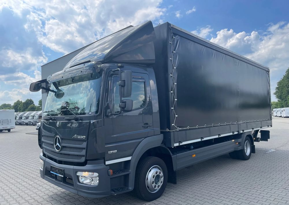 Mercedes-Benz ATEGO 1218 - Camion à rideaux coulissants: photos 2 Mercedes-Benz ATEGO 1218 - Camion à rideaux coulissants: photos 2