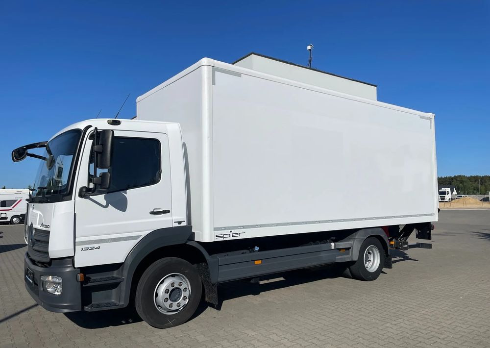 Mercedes-Benz ATEGO 1324, 15 EUROPALET, ŁADOWNOŚĆ 7,5 T - Camion fourgon: photos 3 Mercedes-Benz ATEGO 1324, 15 EUROPALET, ŁADOWNOŚĆ 7,5 T - Camion fourgon: photos 3