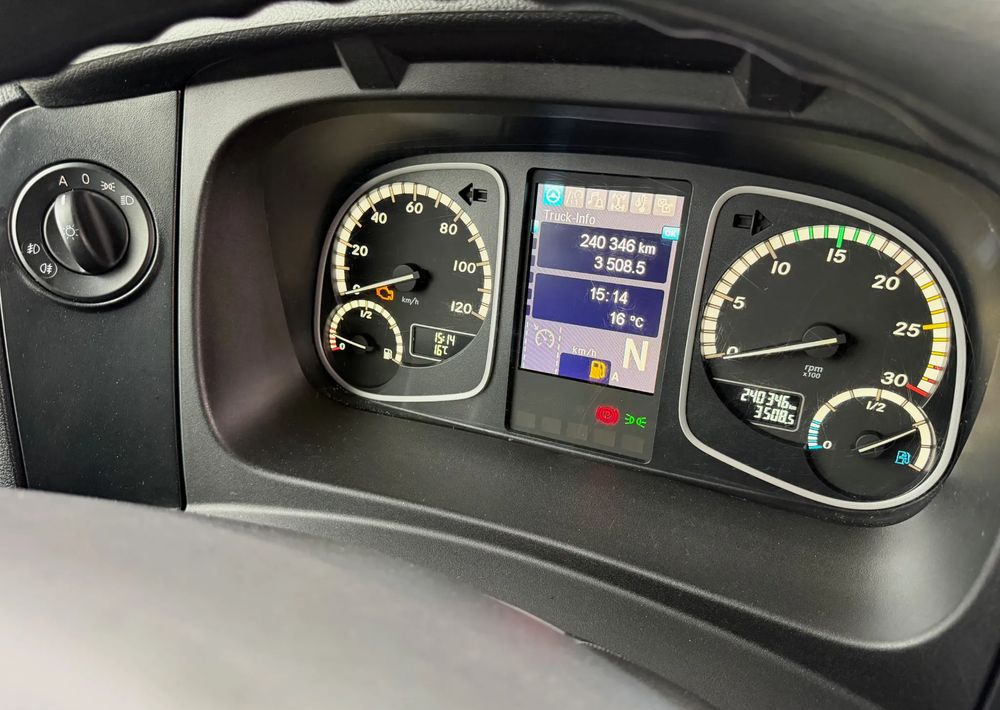 Camion fourgon Mercedes-Benz ATEGO 1524: photos 8 Camion fourgon Mercedes-Benz ATEGO 1524: photos 8