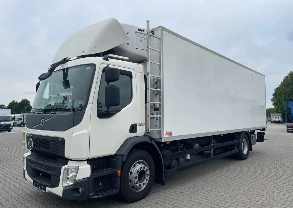 Volvo FE 18.250 Chłodnia! EURO 6! - Camion frigorifique: photos 2 Volvo FE 18.250 Chłodnia! EURO 6! - Camion frigorifique: photos 2