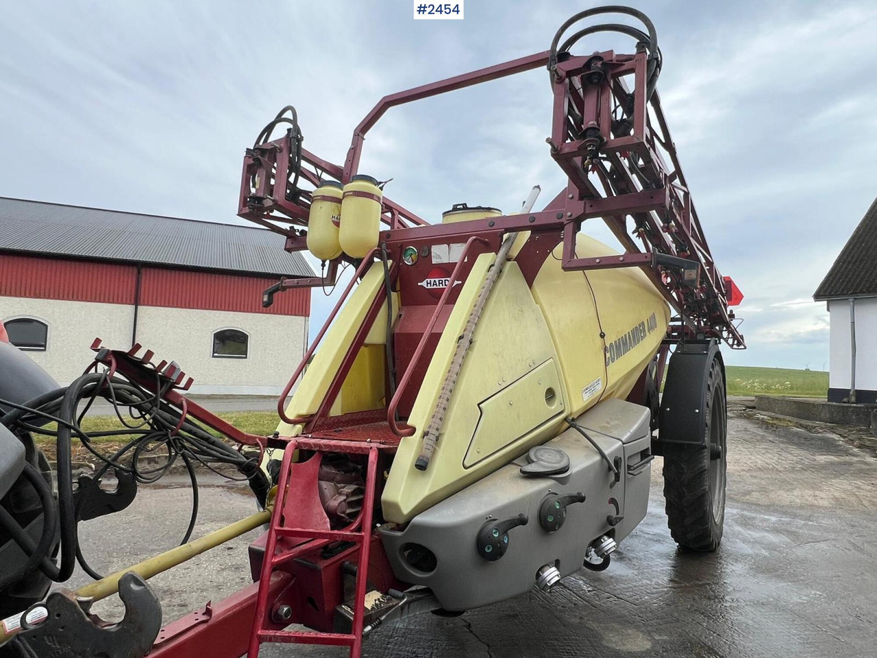 Plant protection sprayer Hardi Commander 4400 24M - Pulvérisateur: photos 3 Plant protection sprayer Hardi Commander 4400 24M - Pulvérisateur: photos 3