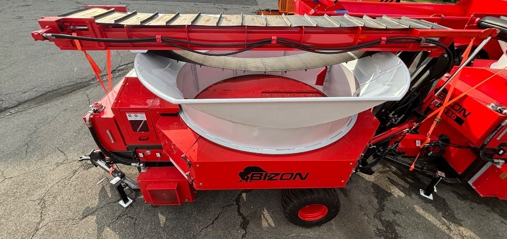 Bizon B-1130 Professional Straw and Biomass Shredder/Gri - Pailleuse: photos 2 Bizon B-1130 Professional Straw and Biomass Shredder/Gri - Pailleuse: photos 2