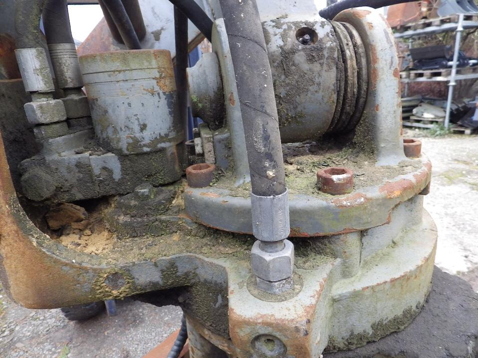 Liebherr GM8 GM10 Greifer 600 mm SB mit SW48 Adapter - Benne preneuse pour Engins de chantier: photos 2 Liebherr GM8 GM10 Greifer 600 mm SB mit SW48 Adapter - Benne preneuse pour Engins de chantier: photos 2