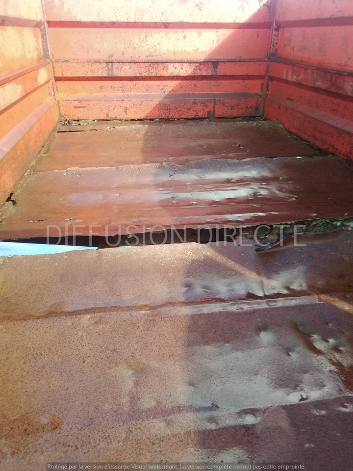 GOYER-CEMA BENNE AGRICOLE 49 - Remorque plateau: photos 5 GOYER-CEMA BENNE AGRICOLE 49 - Remorque plateau: photos 5