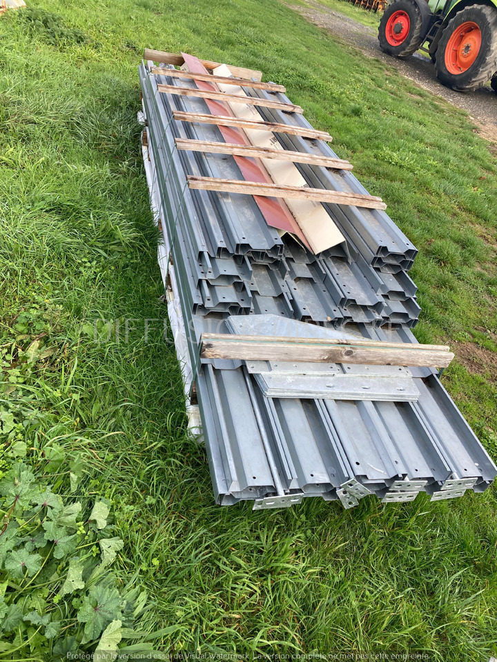 KIT HANGAR 10 m x 6 m - Matériel de chantier: photos 1 KIT HANGAR 10 m x 6 m - Matériel de chantier: photos 1