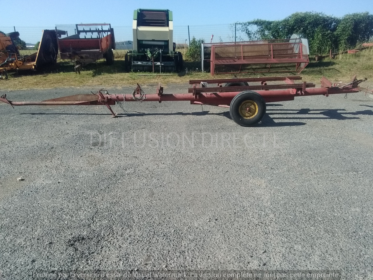 MASSEY FERGUSON CHARIOT DE COUPE 450 - Chariot de coupe: photos 3 MASSEY FERGUSON CHARIOT DE COUPE 450 - Chariot de coupe: photos 3
