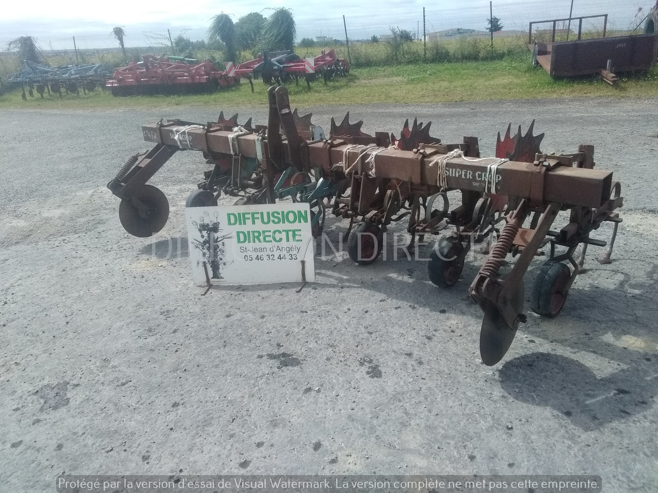 MONOSEM BINEUSE SUPER CROP - Outils du sol: photos 1 MONOSEM BINEUSE SUPER CROP - Outils du sol: photos 1