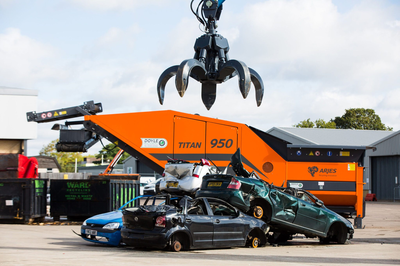 Broyeur industriel Arjes VZ950 Titan: photos 17 Broyeur industriel Arjes VZ950 Titan: photos 17