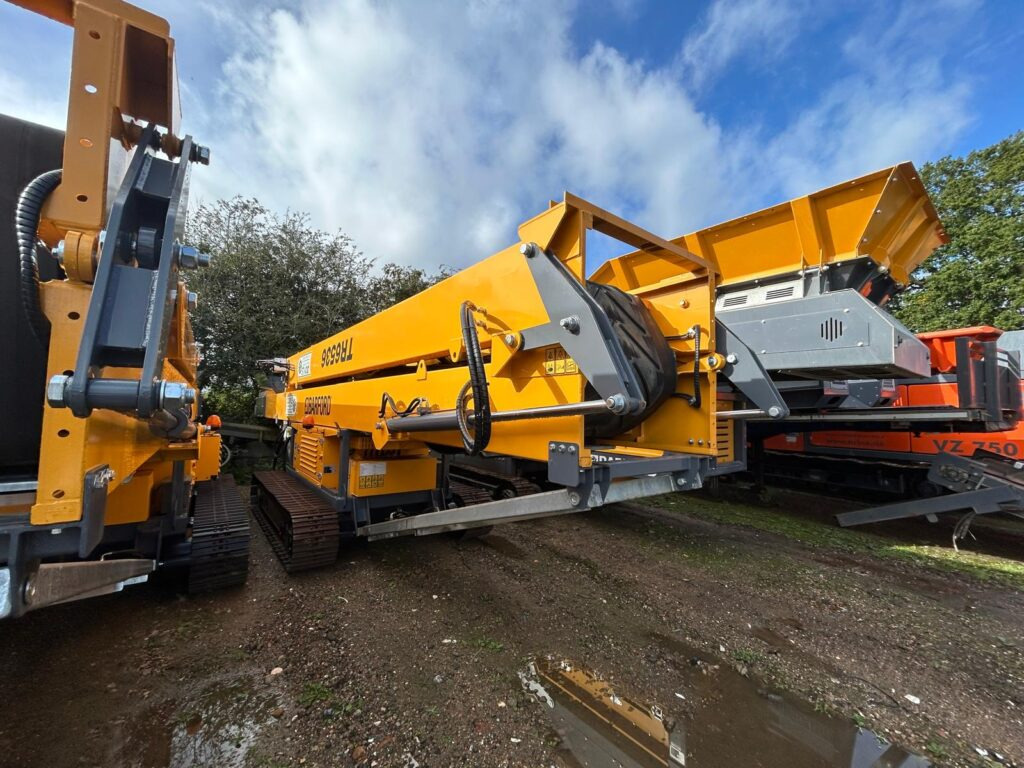 Barford TR6536 Tracked Conveyor - Convoyeur: photos 1 Barford TR6536 Tracked Conveyor - Convoyeur: photos 1