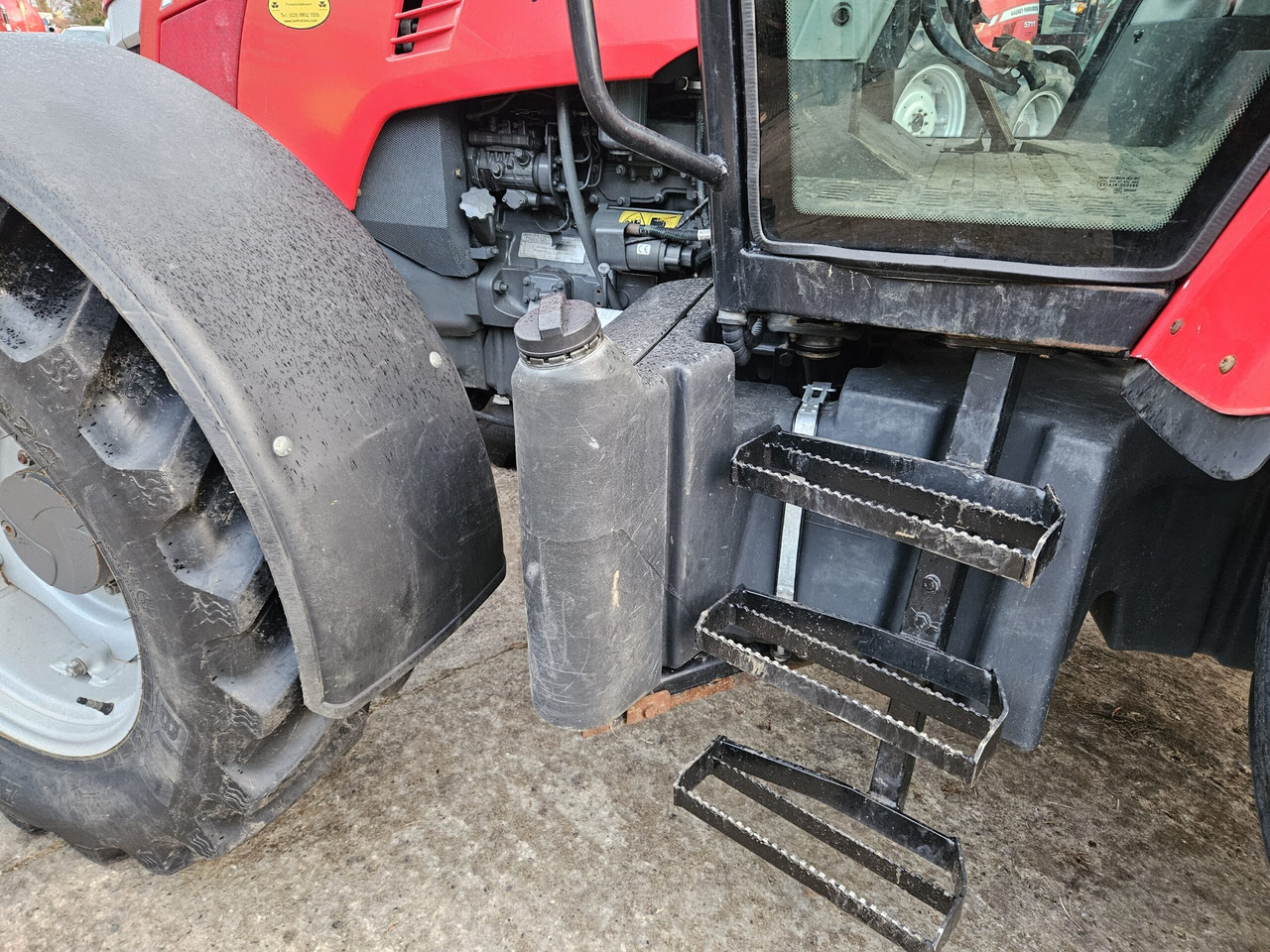 Tracteur agricole 2013 MF 5440 4wd tractor, Very Nice.: photos 6