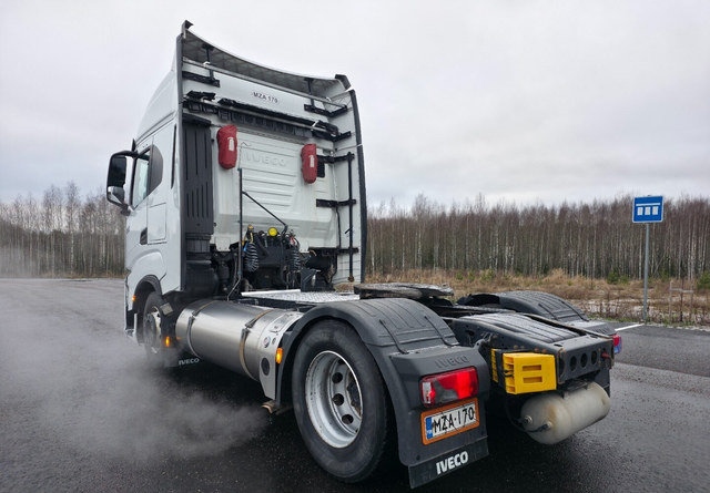 IvecoS-Way 460 4x2 LNG / LBG - Tracteur routier: photos 3 IvecoS-Way 460 4x2 LNG / LBG - Tracteur routier: photos 3