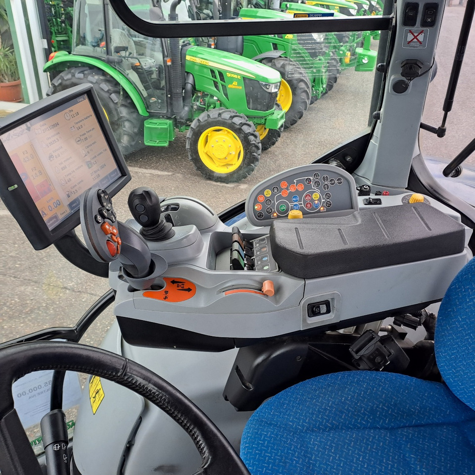 NEW HOLLAND T7.270 BLUEPOWER - ASTA AGRIBERTOCCHI - Autre matériel: photos 2 NEW HOLLAND T7.270 BLUEPOWER - ASTA AGRIBERTOCCHI - Autre matériel: photos 2