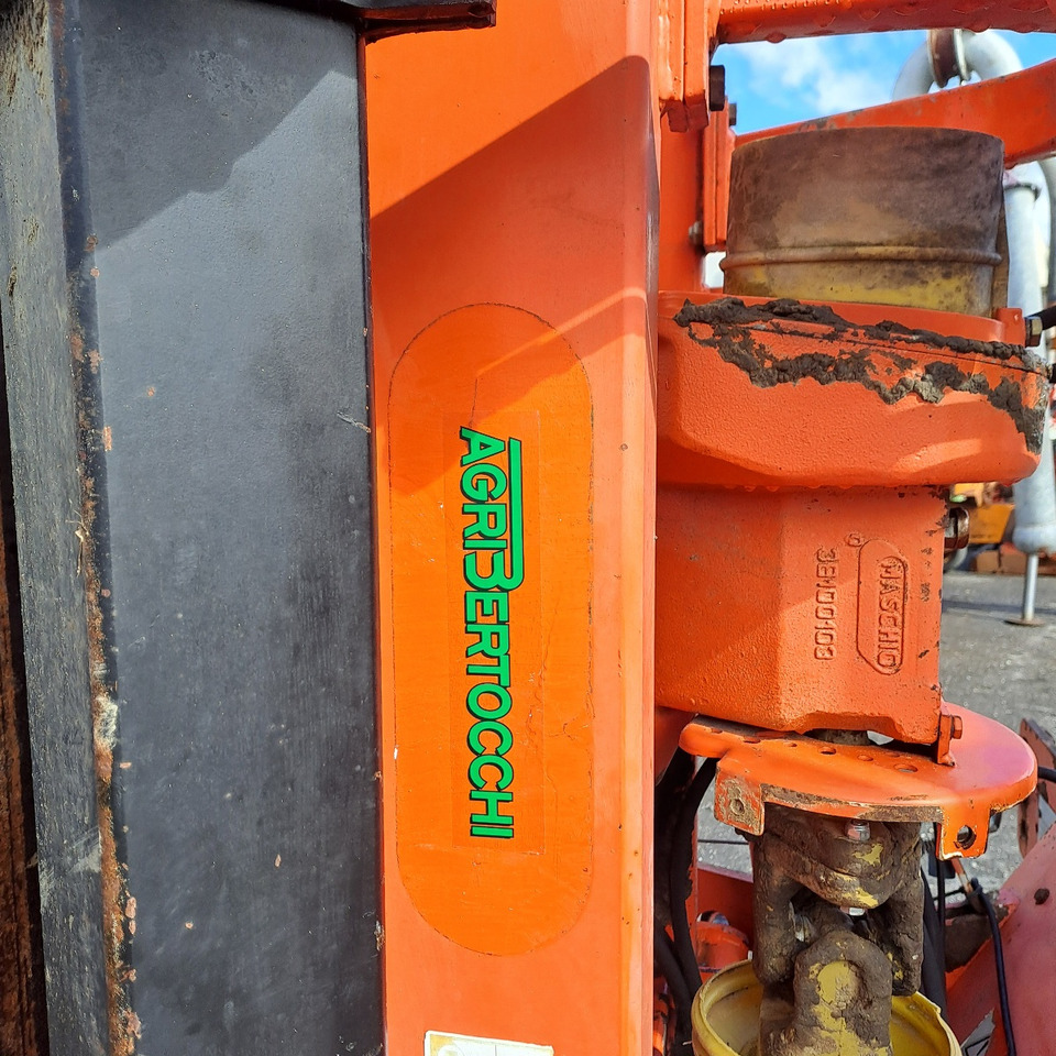 ERPICE ROTANTE PIEGHEVOLE MASCHIO AQUILA 5000 - Rotavator: photos 3 ERPICE ROTANTE PIEGHEVOLE MASCHIO AQUILA 5000 - Rotavator: photos 3