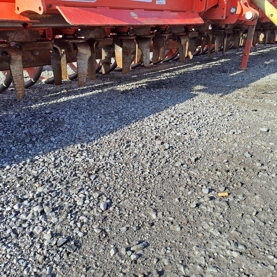 ERPICE ROTANTE PIEGHEVOLE MASCHIO AQUILA RAP 7000 - Rotavator: photos 3 ERPICE ROTANTE PIEGHEVOLE MASCHIO AQUILA RAP 7000 - Rotavator: photos 3