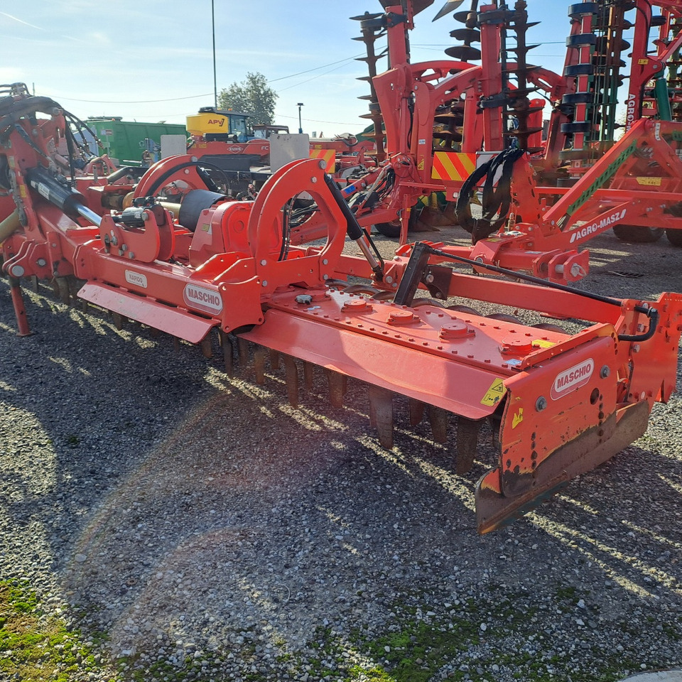 ERPICE ROTANTE PIEGHEVOLE MASCHIO AQUILA RAP 7000 - Rotavator: photos 2 ERPICE ROTANTE PIEGHEVOLE MASCHIO AQUILA RAP 7000 - Rotavator: photos 2