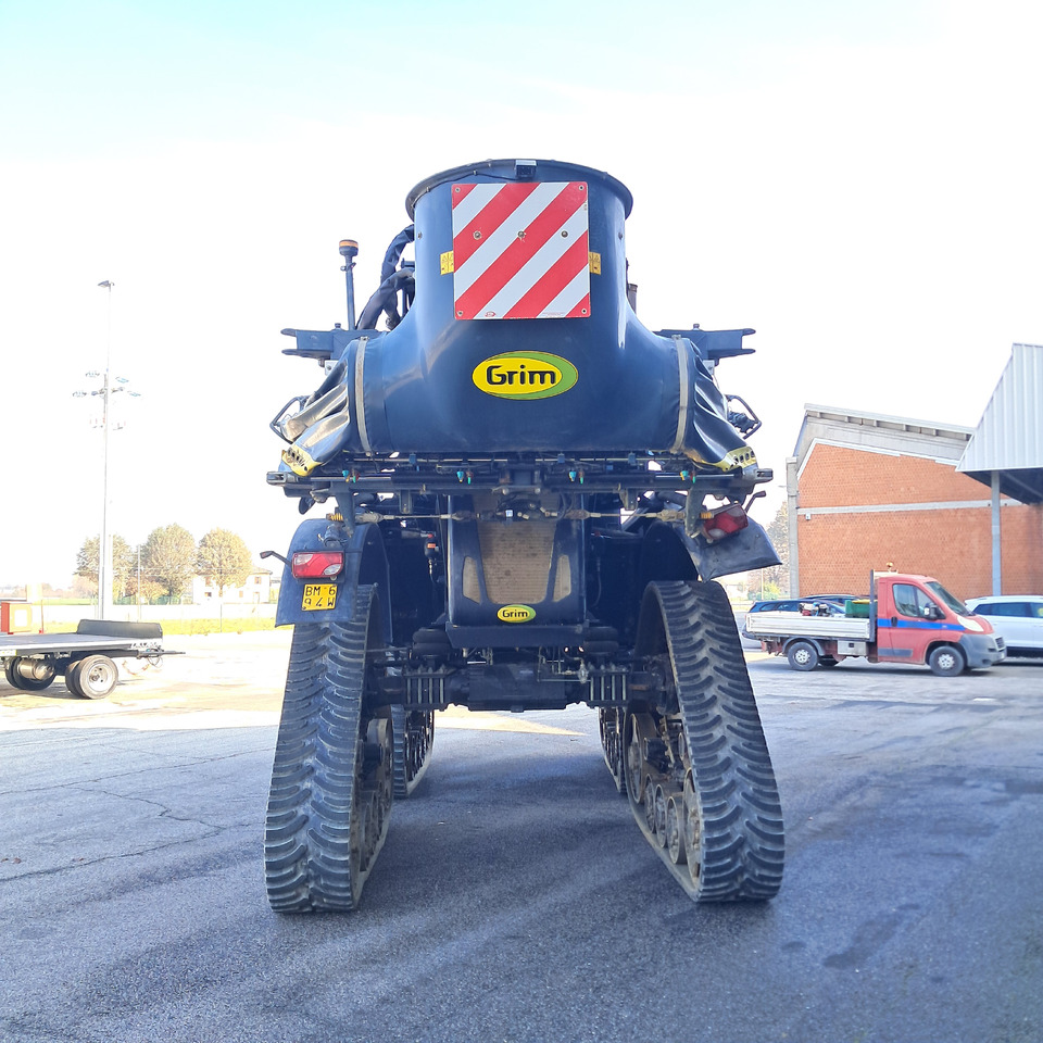 GRIM SERIE 9 - Pulvé automoteur: photos 4 GRIM SERIE 9 - Pulvé automoteur: photos 4