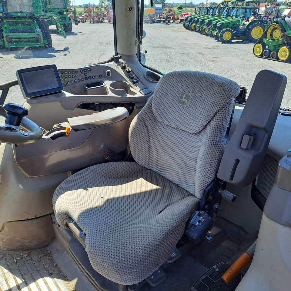 Tracteur agricole JOHN DEERE  6210R: photos 6 Tracteur agricole JOHN DEERE  6210R: photos 6