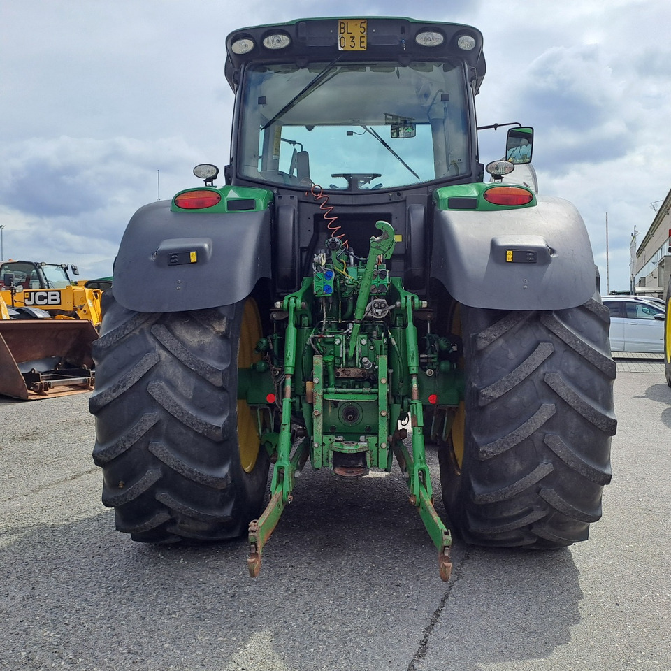JOHN DEERE 6210R - Tracteur agricole: photos 4 JOHN DEERE 6210R - Tracteur agricole: photos 4