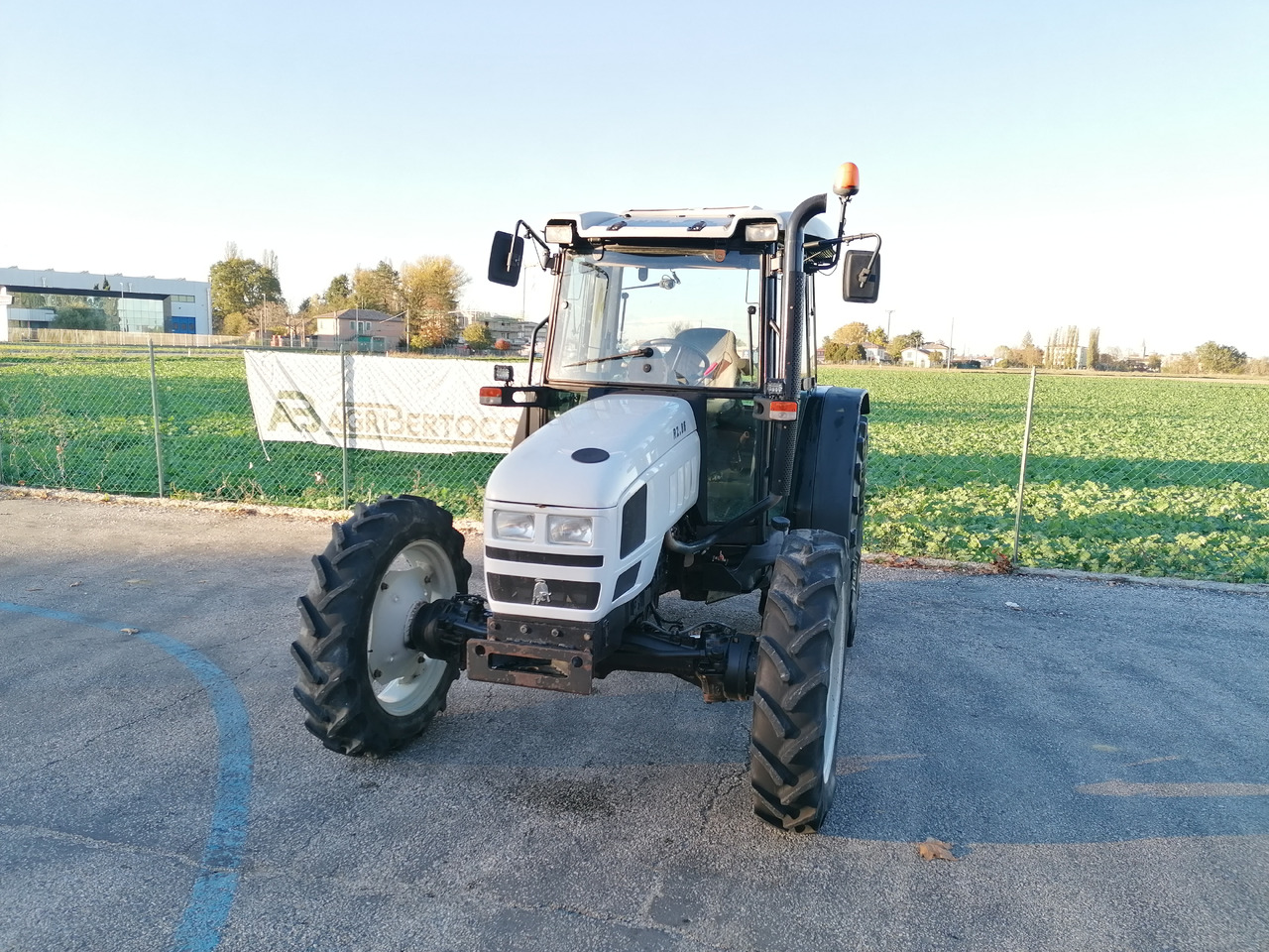 LAMBORGHINI R2.86 - Tracteur agricole: photos 2 LAMBORGHINI R2.86 - Tracteur agricole: photos 2