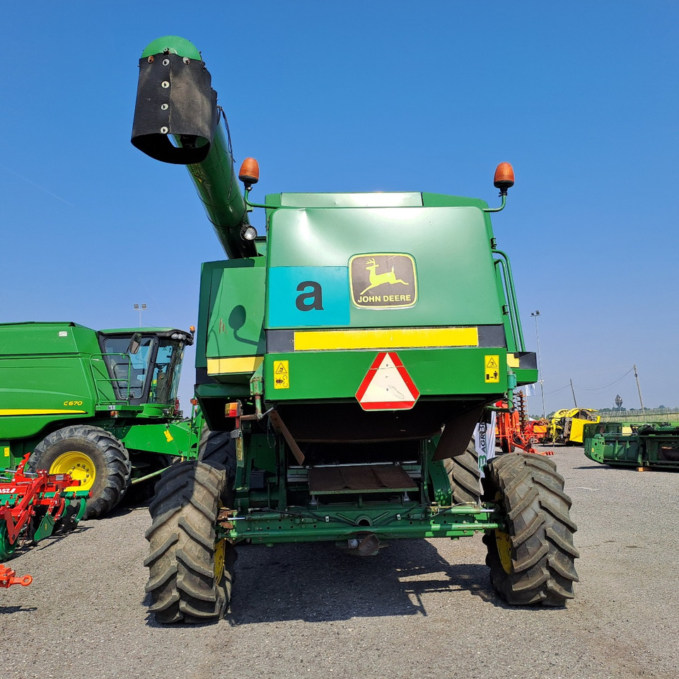 MIETITREBBIA JOHN DEERE CTS - Moissonneuse-batteuse: photos 4 MIETITREBBIA JOHN DEERE CTS - Moissonneuse-batteuse: photos 4